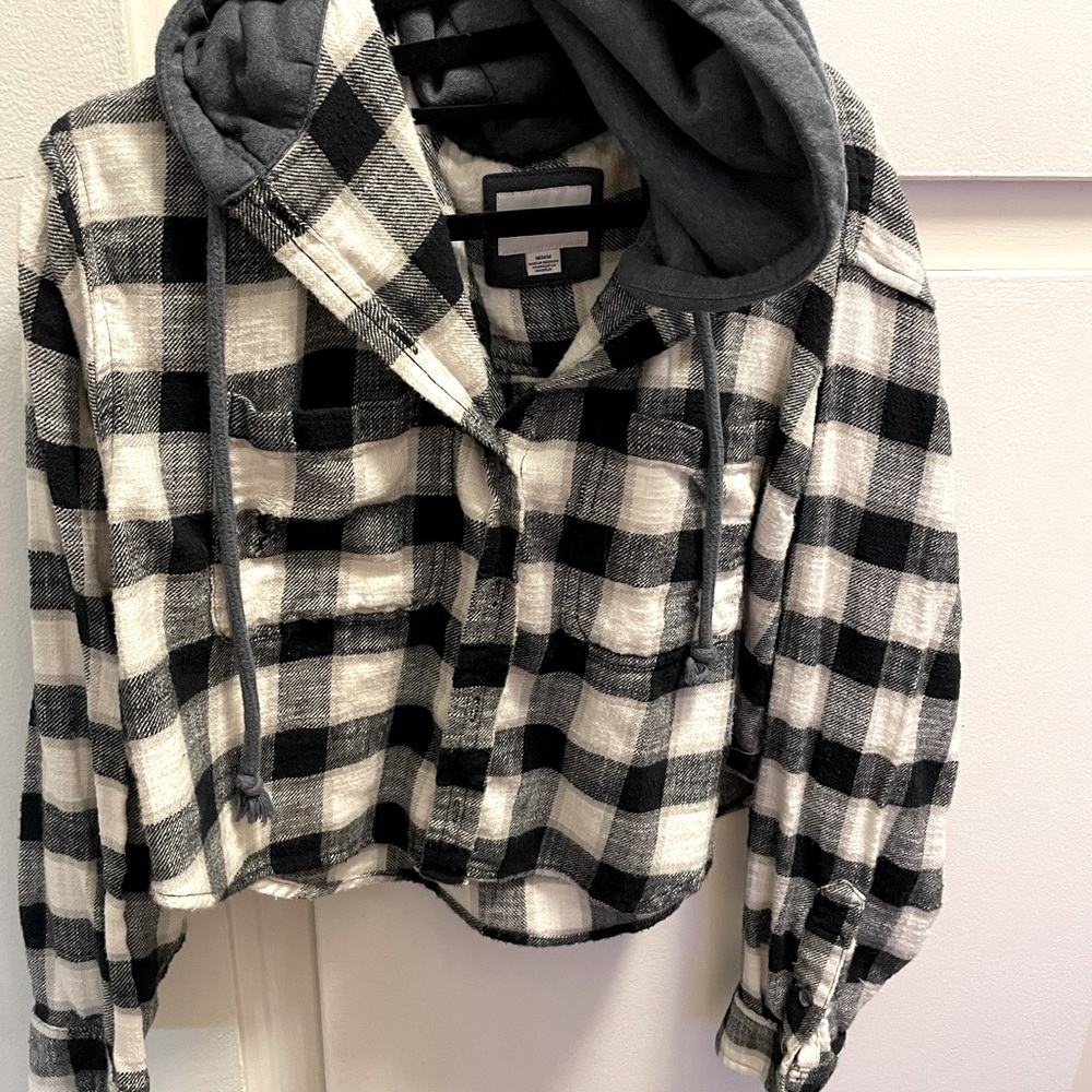 American Eagle plaid button up w/ hood 💙